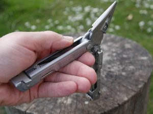 leatherman free 2